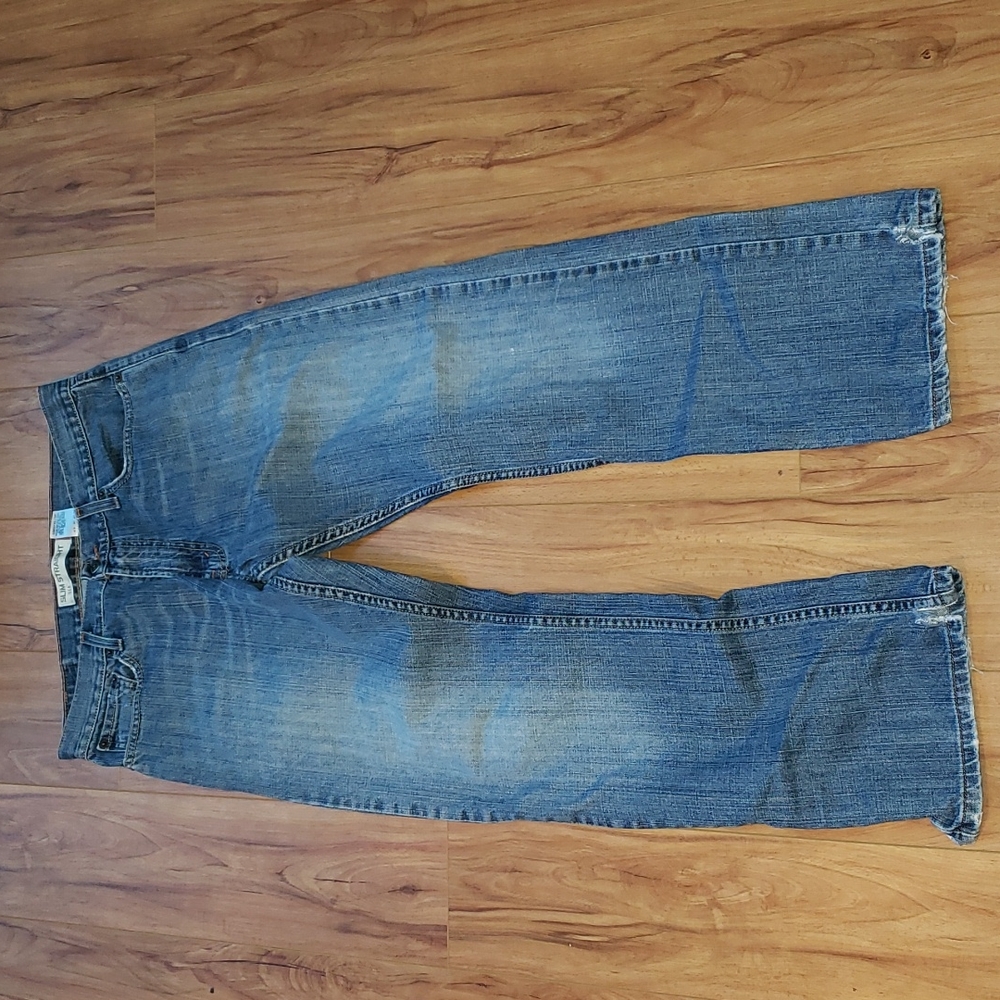 Levi's Blue Slim Jeans with Classic Style